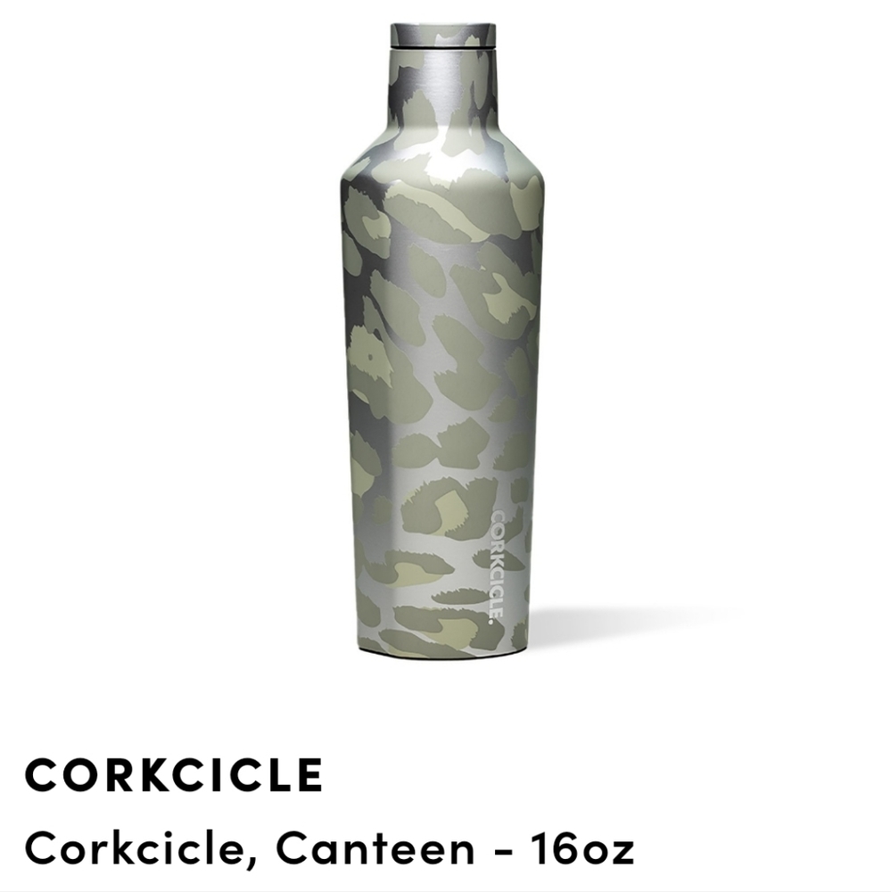 Brand new 16 oz Corkcicle canteen camouflage